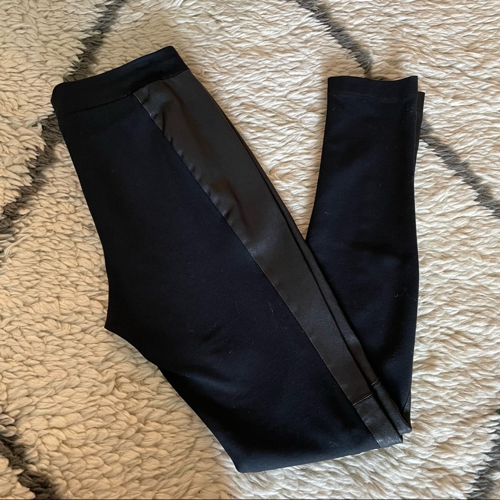 Vince Genuine Leather paneled Leggings